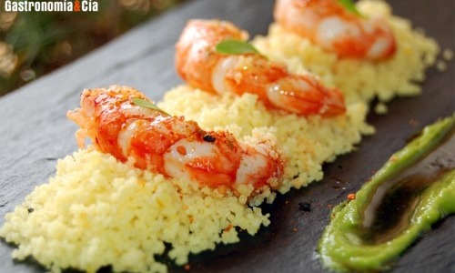 Langostinos con cuscús de naranja