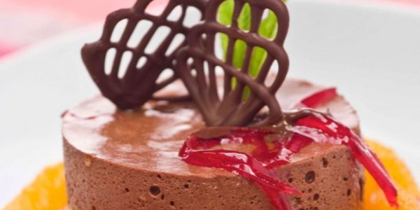 Mousse de chocolate con ensalada de naranja